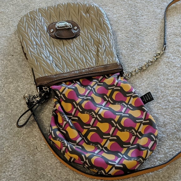 Guess crossbody purse - Picture 6 of 7
